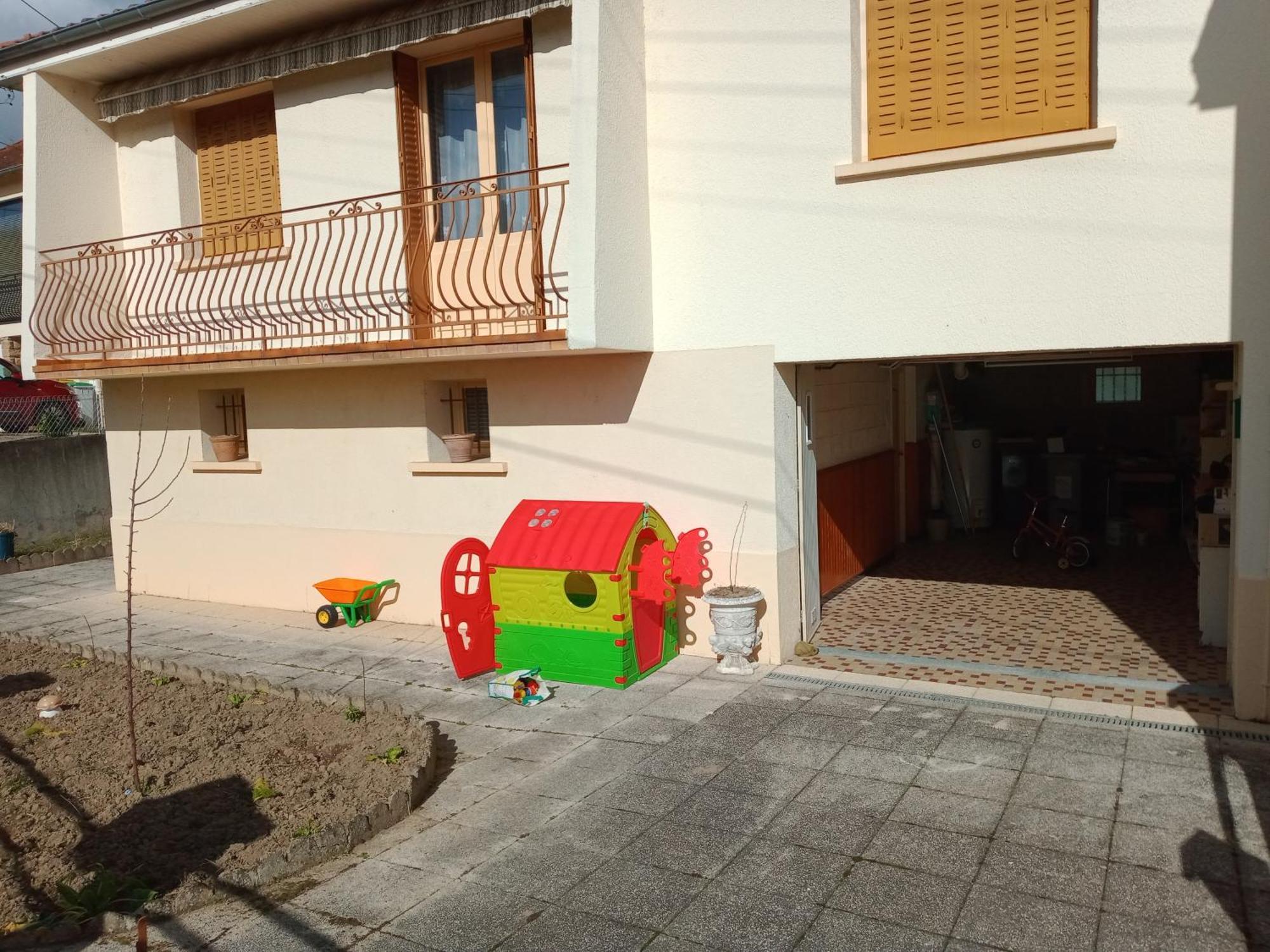 Maison Entiere Avec Parking, Garage Et Jardin 蒙吕松 客房 照片